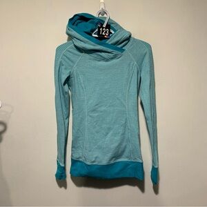 123. Lululemon Think Fast Hoodie Mini Check Pique Aquamarine